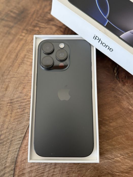 Iphone 16 pro 512 GB отличен телефон