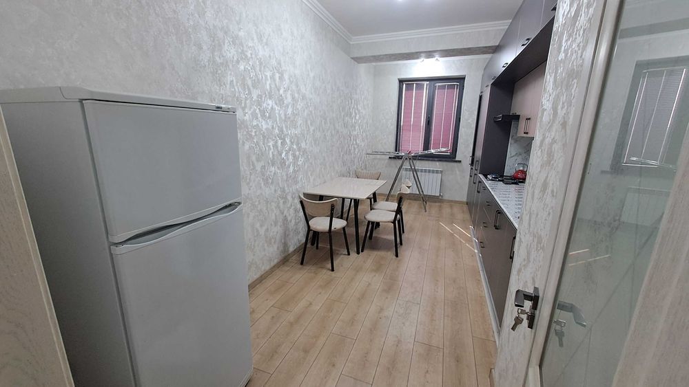 Новостройкадан 1-хонали евроремонт квартира сотилади