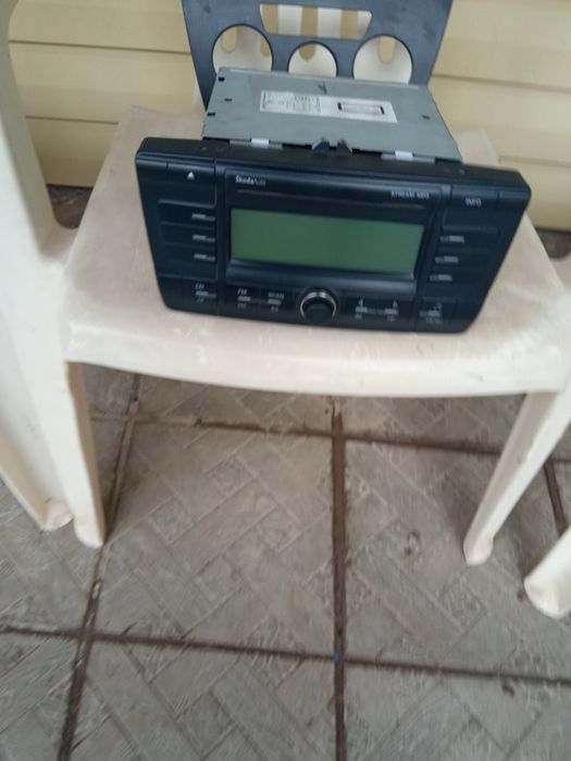 Продам магнитолу