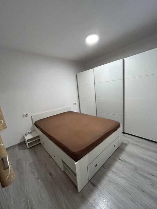 Proprietar inchiriez ap. 2 camere, Spital Judetean, centrala, aer cond