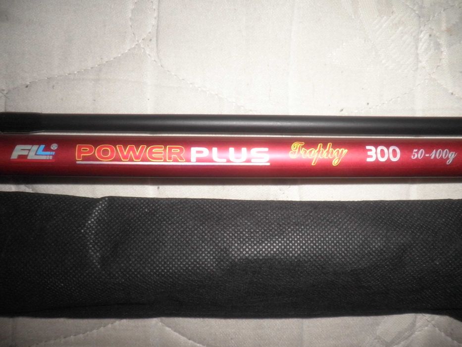 Продавам  дънна  въдица  ц  макара  .