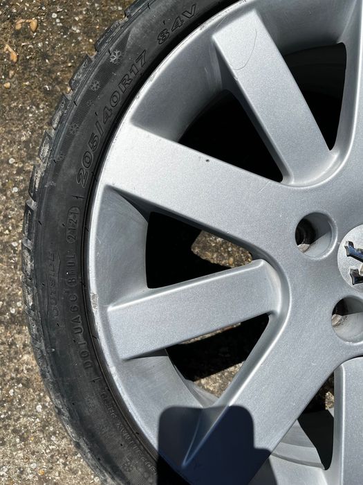 Гуми и джанти за Peugeot207