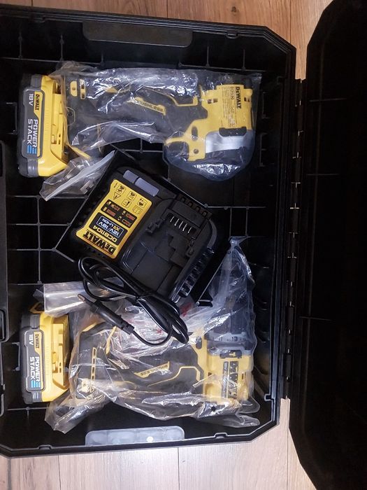 set dewalt bormasina
