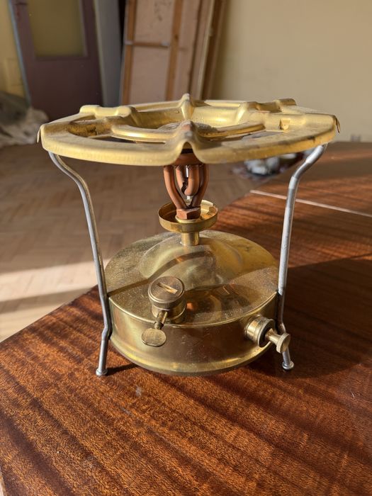 Керосинов/газов котлон - произведен в GDR. Чисто нов