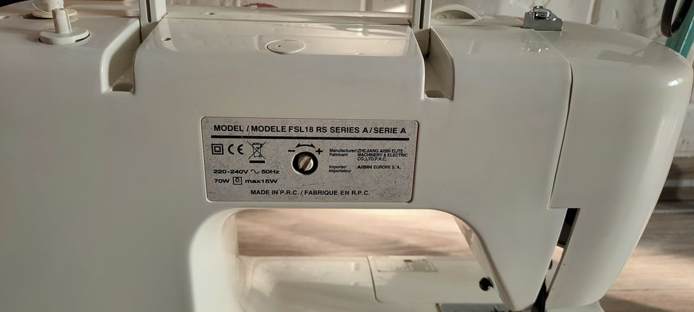 Швейная машина Тойота