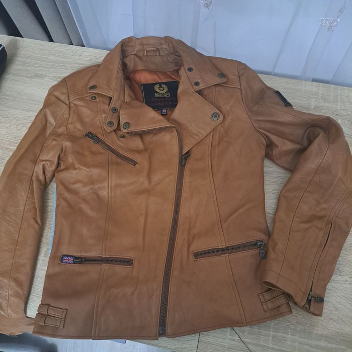 Продам новую куртку