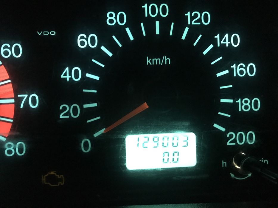 Niva chevrolet 2003 yil toza