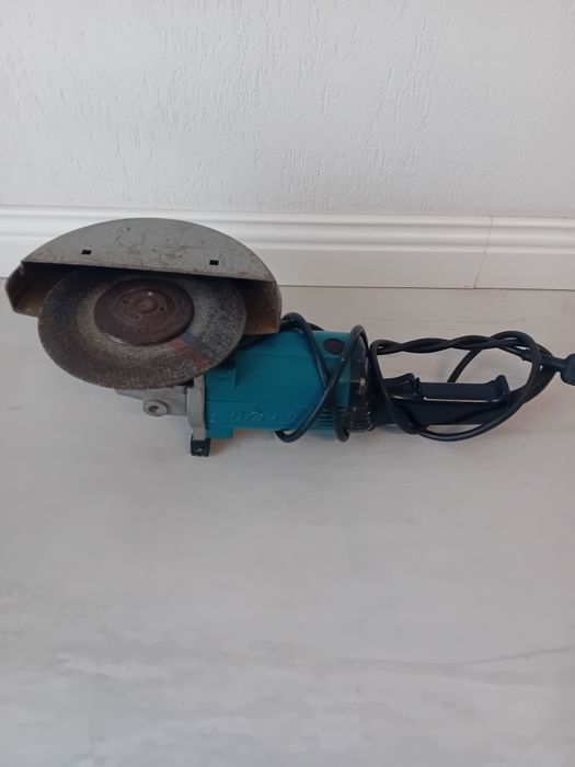 Flex Mare  Makita