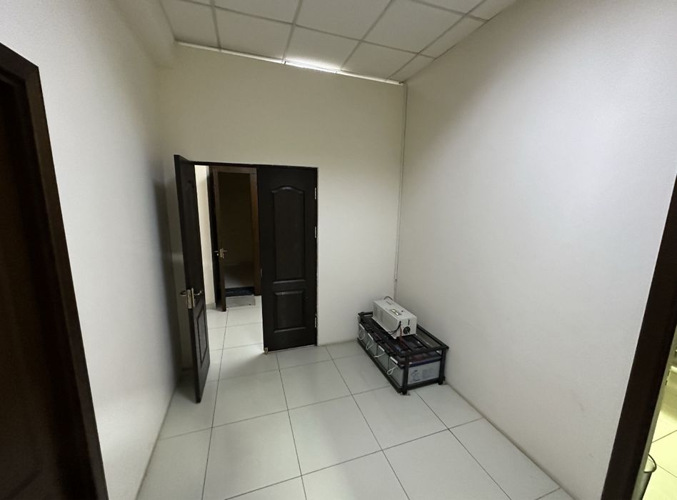 Аренда под офис 3 минут от метро Юнусабад 180м2 4 комната!