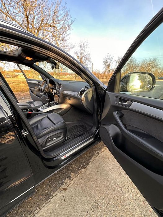 Audi Q5  3xs line vand sau schimb