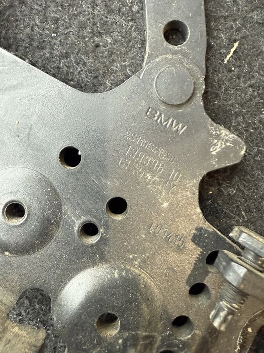 Панти преден капак bmw m3 f80 m4 f82 бмв м3 ф80 м4 ф82 панти