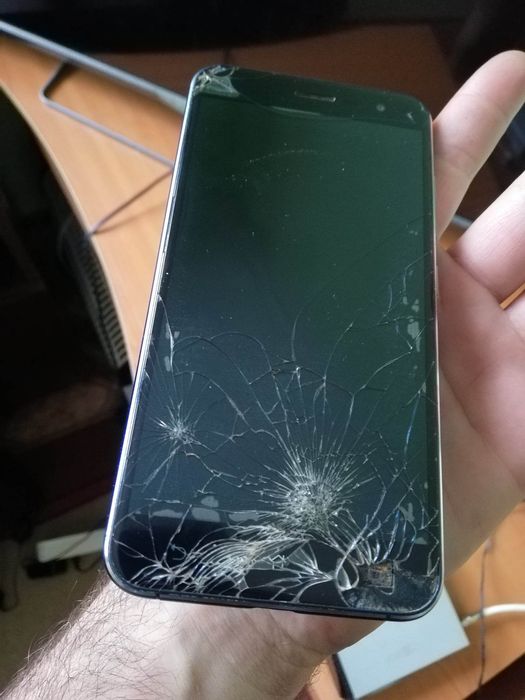 Телефон Asus ZenFone