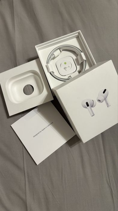 AirPods Pro ОРИГИНАЛ в отличном состоянии