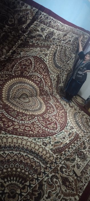 Gilam sotiladi 4ga 4,5 faqat nalichka orqali sotiladi