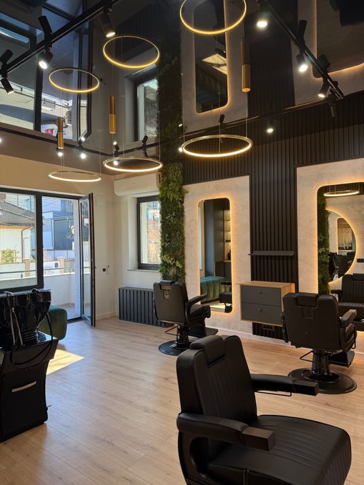 RXB salon/ frizerie  pe strada Ferdinand, bloc G1