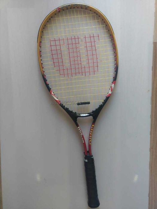 Тенис. Ракета Wilson soft shock, с калъфа