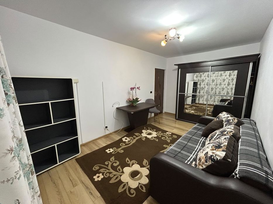 Închiriez apartament două camere