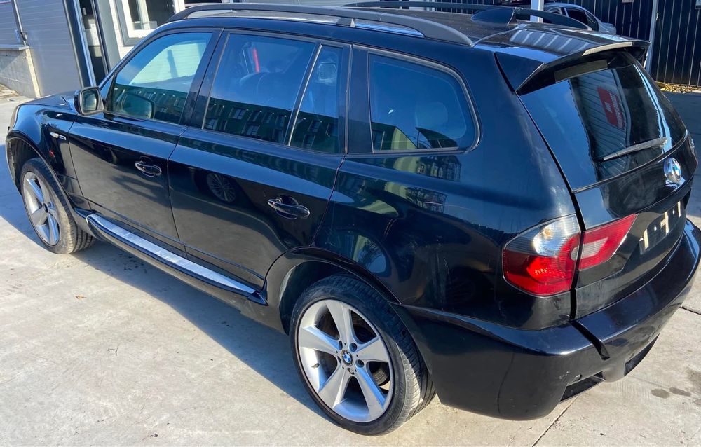 Dezmembrez BMW X3 E83 Sport -Pack an 2005 3.0 benzina M54-231cp,Navi