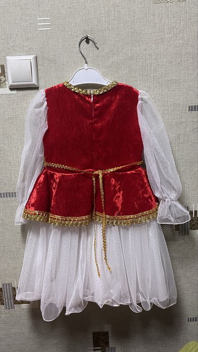 Национальный  костьюм для девочки