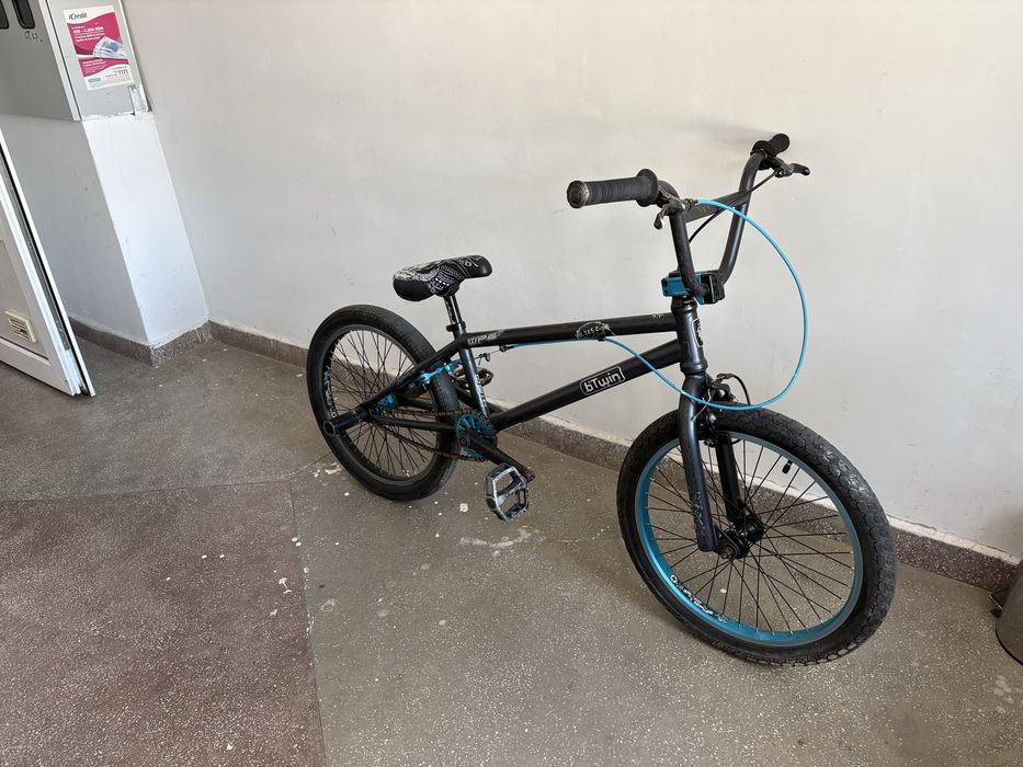Vand bmx pret negociabil