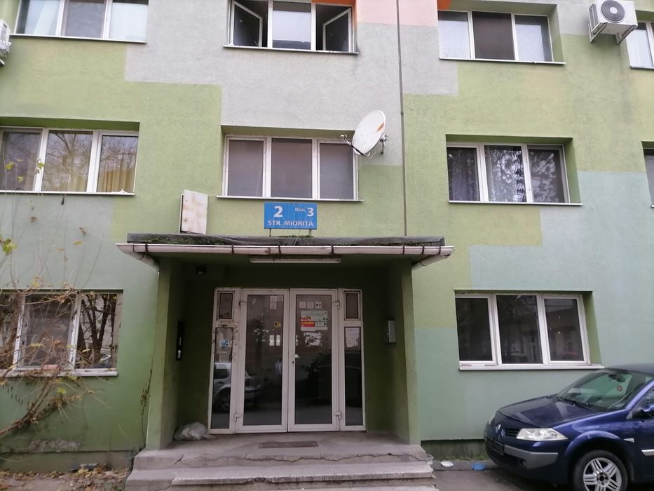 Închiriez garsoniera complex studențesc