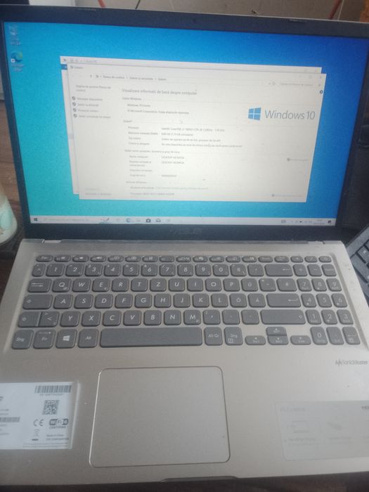 Leptopu a fost al meu dar nu îl mai folosesc că mi-am luat calculator