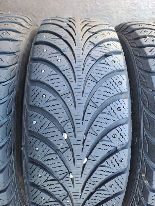 4бр. Зимни гуми с Шипове 195/65/15 SAVA Eskimo Stud