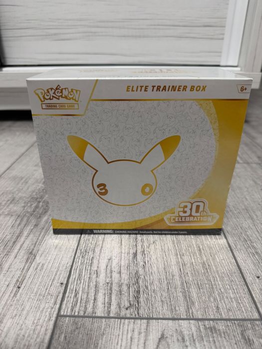 Pokémon TCG 30th Celebration Elite Trainer Box ETB – Sigilat