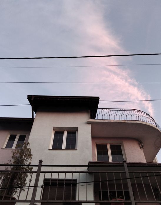 Продава етаж от къща в гр.Дупница