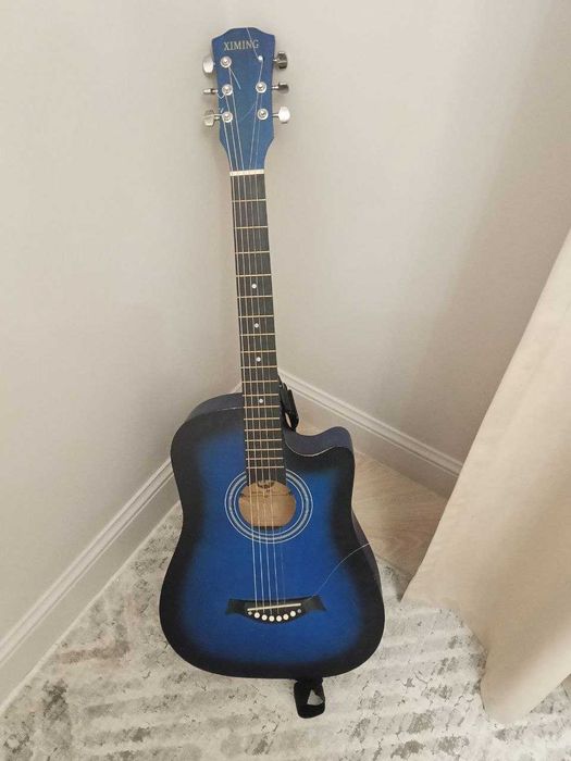 Гитара акустическая