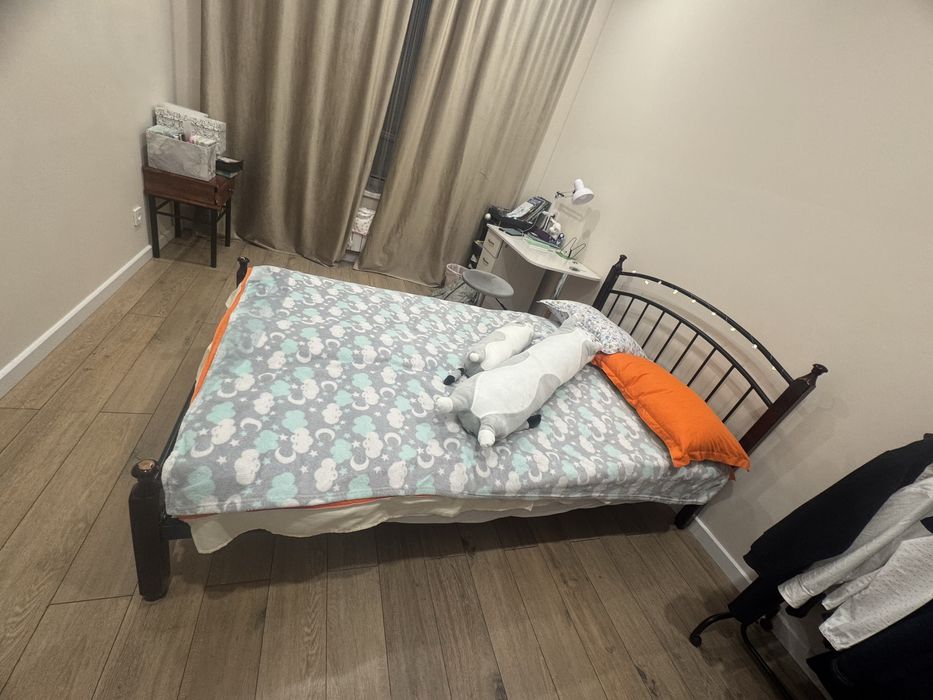 Кровать полуторка