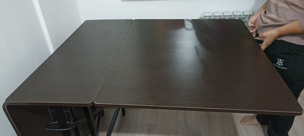 Срочно продам конверт-стол!