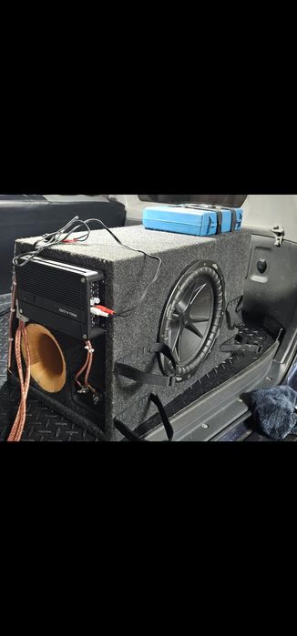 Сабвуфер в автомобиль