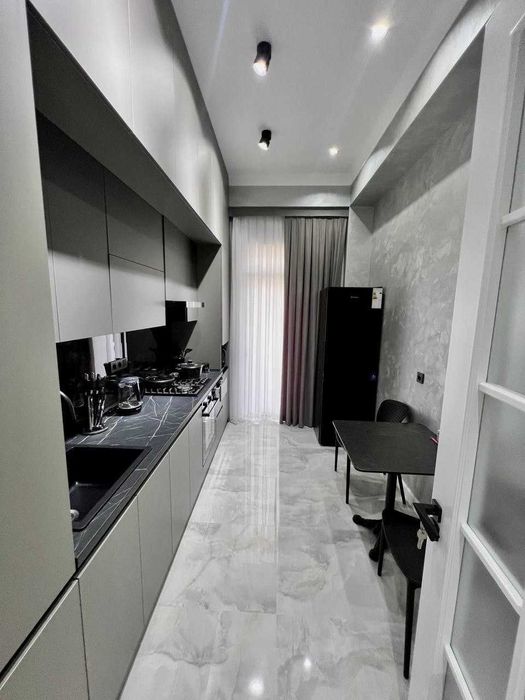 Cрочная Цена ! Продается 3 Комнатная Квартира на Ул.Махтумкули!