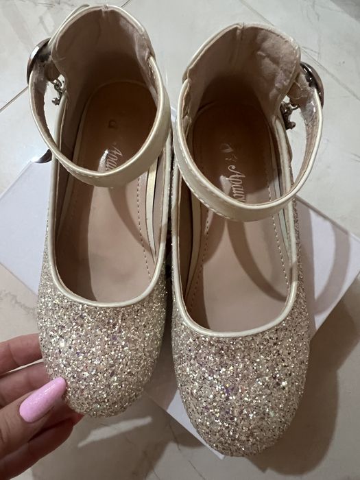 Pantofi cu toc fetite nr 30