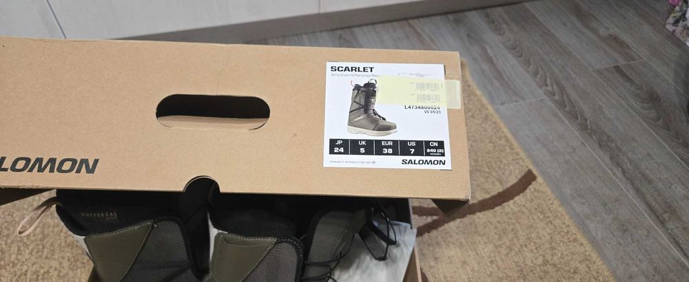 vand boots snowboard marimea 36.5/37 noi.