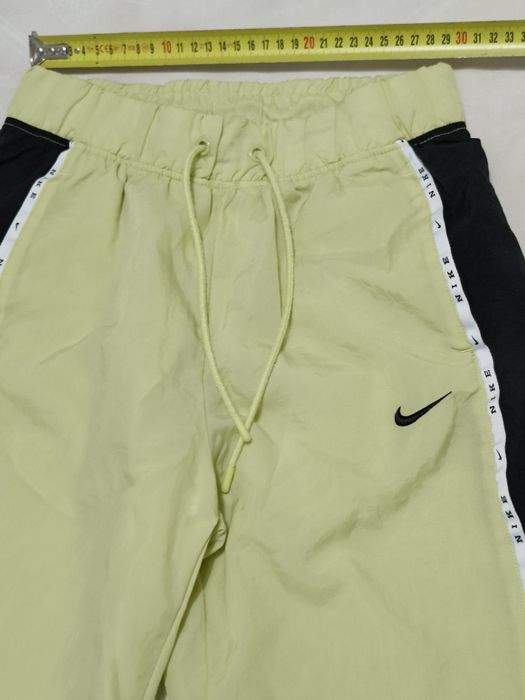 Pantaloni femeie Nike originali măsura XS/S