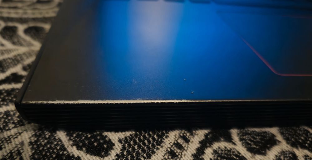 Геймърски лаптоп Dell Inspiron 7577 / GTX 1060