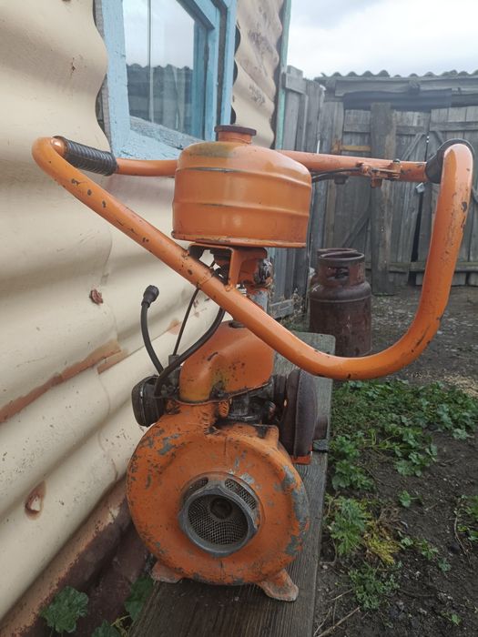 Продам бензопила дружба 4