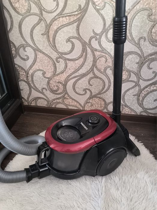 Продам пылесос в отличном состоянии