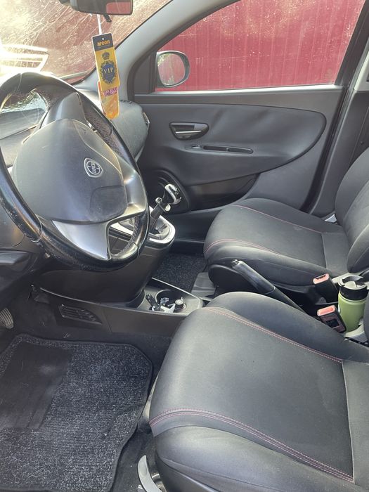 De vanzare Lancia Ypsilon