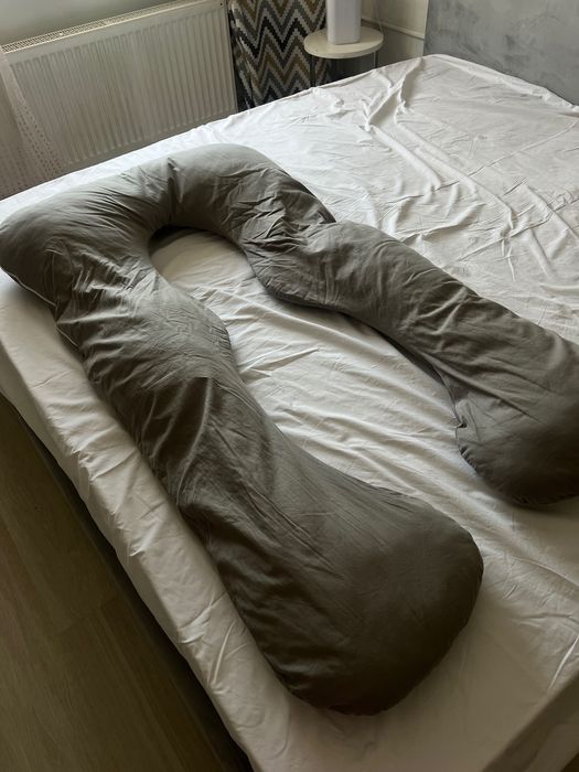 Отдам подушку для беременных