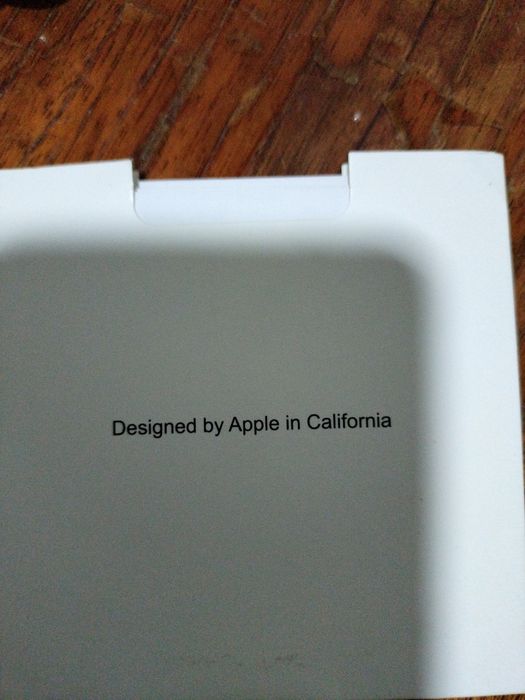 Apple AirPods Pro құлаққаптары.