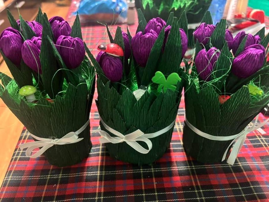 Кокичета и минзухари  от креп хартия