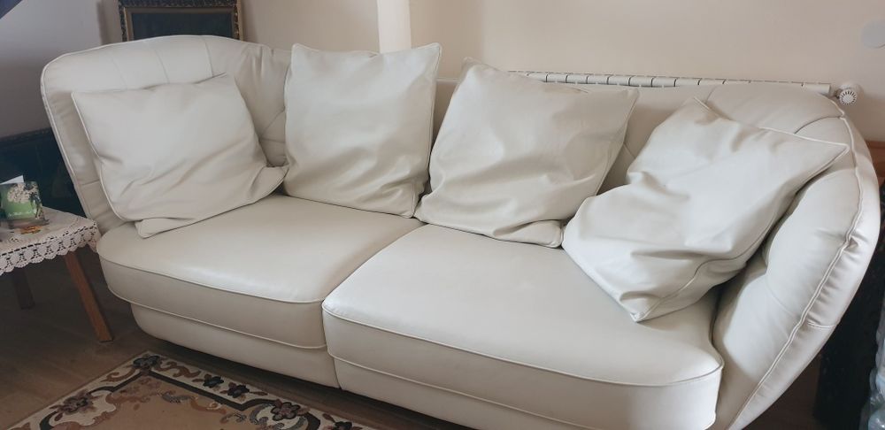 Vand canapea și fotoliu