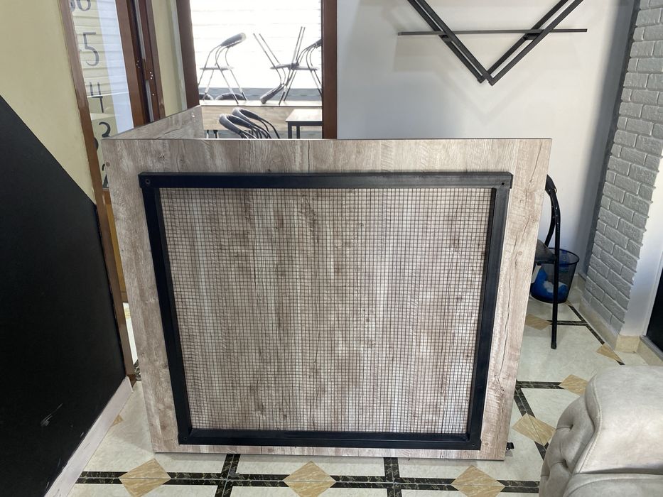 Парта Ресепшен в стиле лофт стульчики в комплекте, состояние новый