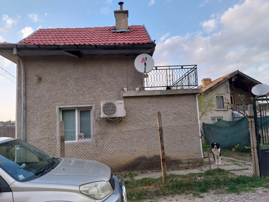 Продава се Къща в Търговище, Промишлена зона - 65 кв.м за 981 €/кв.м - Снимка #2