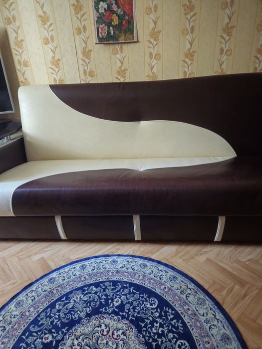 Диван кожанный новый