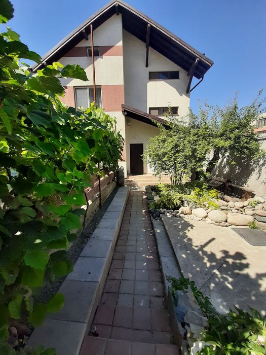 Inchiriez camera, in vila,  pentru studenti si elevi, zona Campus Universitar -Tomis Nord