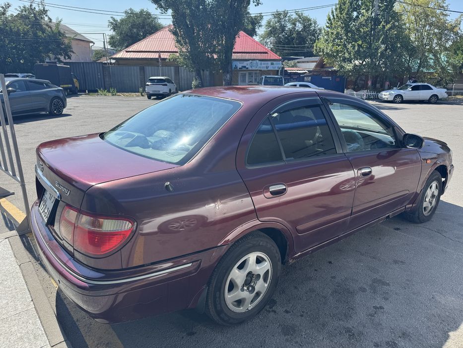 Nissan Sunny 2001 автомат 1.8 л